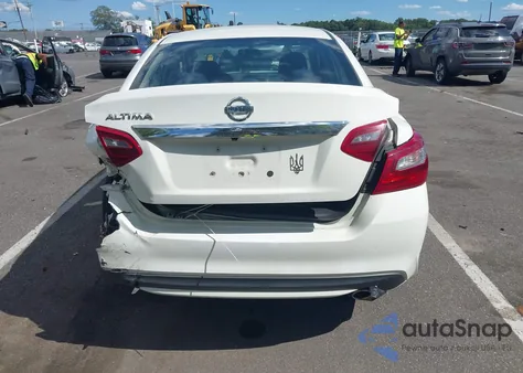 2018 Nissan Altima 2.5 S z USA, uszkodzony, nr VIN 1N4AL3APXJC104834